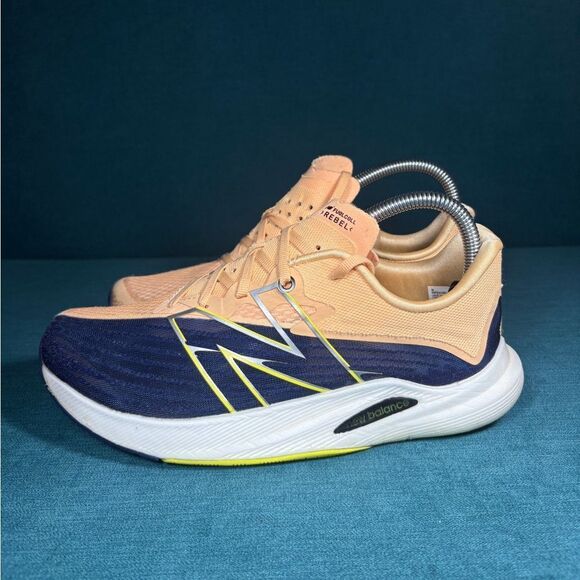 Size 8.5 - Women’s New Balance FuelCell Rebel V2 shoes - Picture 1 of 9